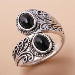 Silver Black Onyx Bypass Ring Z118